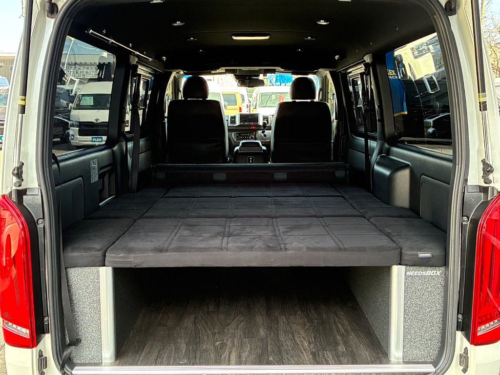 2列目を倒すことで収納も広がります！