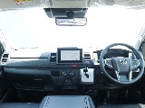 9型の運転席回り！ハンドルや安全装置など新しくなっています！