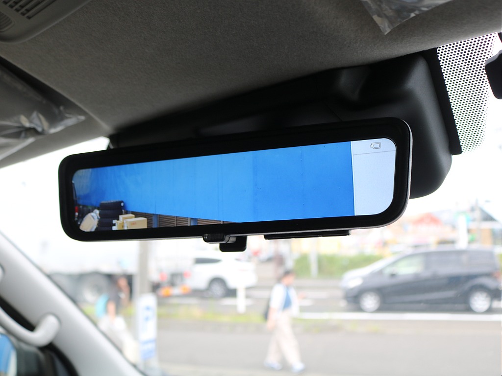 ＦＬＥＸグループは「すべての人に愛車を」をコンセプトに車種別に全国展開中！愛車と一緒に、ライフスタイルを充実させてもらいたいという思いで、ランクル仙台泉店では皆様のご要望になんでもお応えします♪