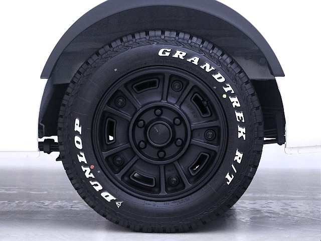ダンロップグラントレックタイヤ　×　FLEX　ネクサスクレストアルミホイール