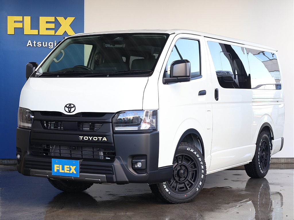 新型！ハイエースバン　DX　2.0L　ガソリン2WD　ヘッドライトインナーブラック塗装済み！