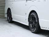 サイドステップも付いております！