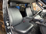 クラシックレザーブラックのシートカバーを装着！