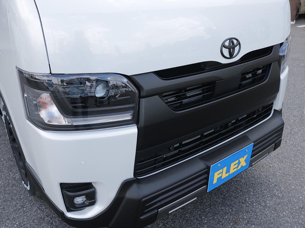 新車ダークプライムⅡ２８００ディーゼル４ＷＤブラックエディション入庫！オリジナル１６インチアルミ装備！新品オリジナルパーツ多数装備済み！！