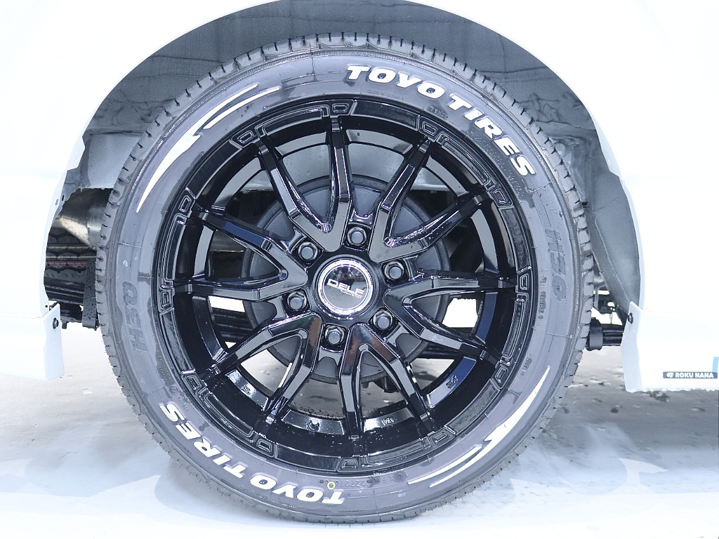 FLEXオリジナルDelf06　18インチアルミホイールTOYO　H30が装備されております♪