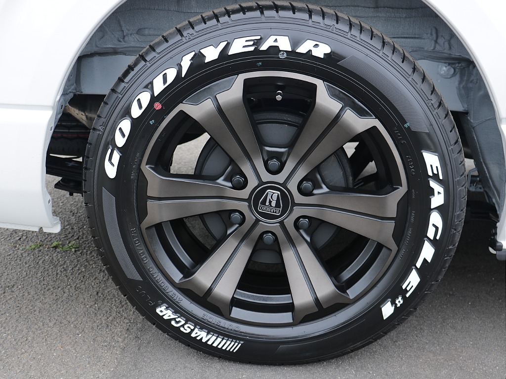 トヨタ ハイエースバン(27枚目)