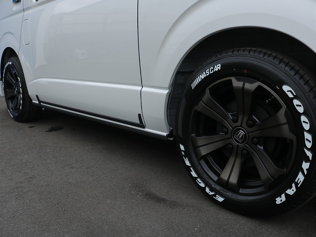 トヨタ ハイエースバン(32枚目)