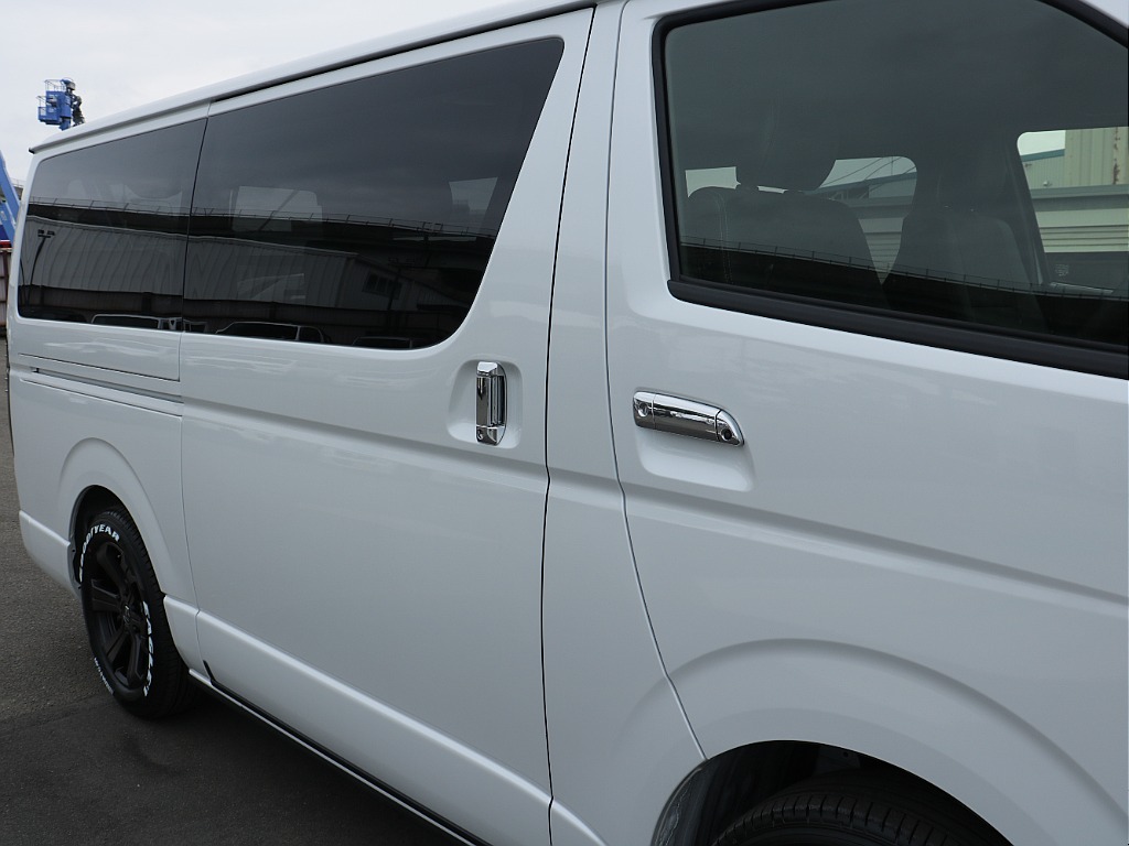 トヨタ ハイエースバン(33枚目)