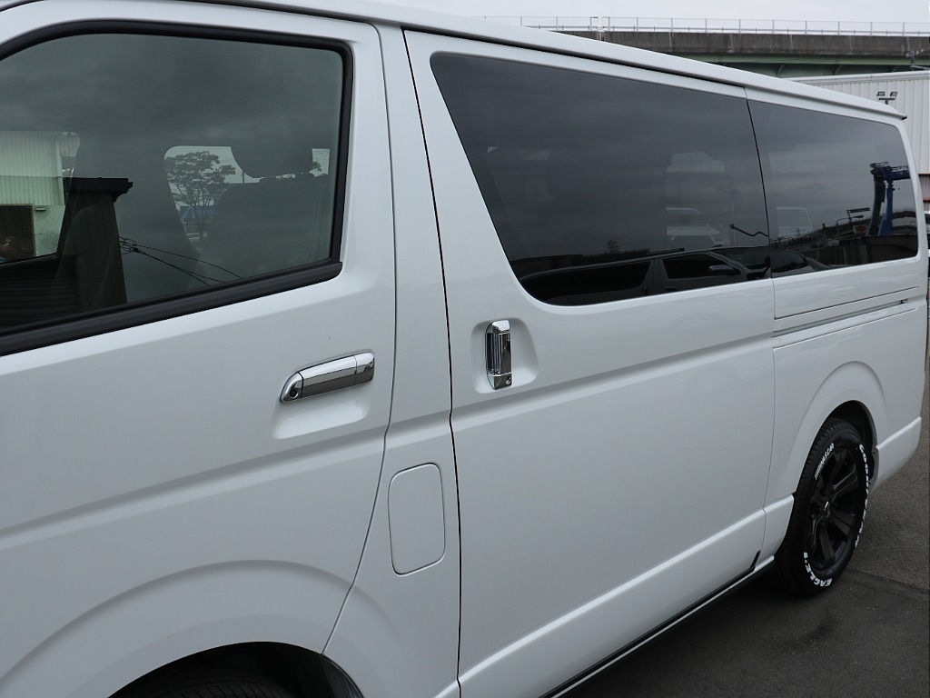 トヨタ ハイエースバン(34枚目)