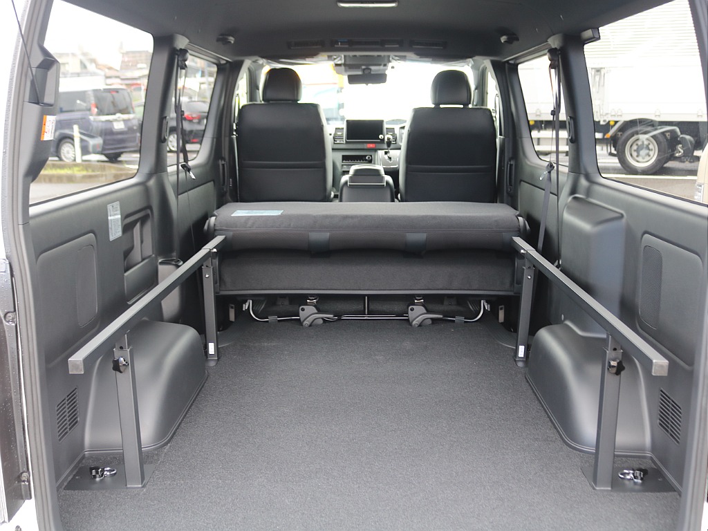 ＦＬＥＸグループは「すべての人に愛車を」をコンセプトに車種別に全国展開中！愛車と一緒に、ライフスタイルを充実させてもらいたいという思いで、ランクル仙台泉店では皆様のご要望になんでもお応えします♪