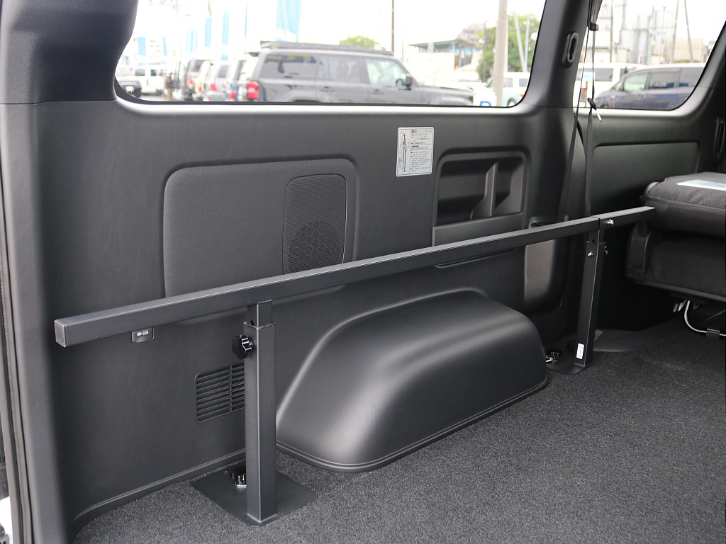 ＦＬＥＸグループは「すべての人に愛車を」をコンセプトに車種別に全国展開中！愛車と一緒に、ライフスタイルを充実させてもらいたいという思いで、ランクル仙台泉店では皆様のご要望になんでもお応えします♪