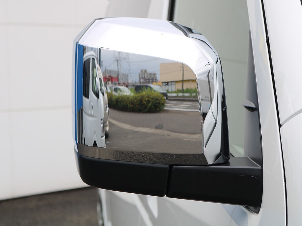 ＦＬＥＸグループは「すべての人に愛車を」をコンセプトに車種別に全国展開中！愛車と一緒に、ライフスタイルを充実させてもらいたいという思いで、ランクル仙台泉店では皆様のご要望になんでもお応えします♪
