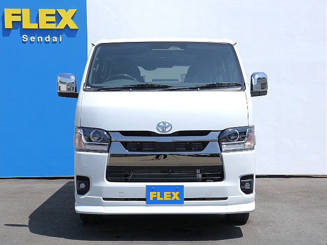 新車・9型 ダークプライムⅡ ハイエースバン ディーゼル4WDのカスタム車両が仙台店入庫しました！