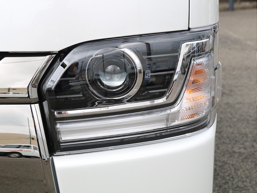 ＦＬＥＸグループは「すべての人に愛車を」をコンセプトに車種別に全国展開中！愛車と一緒に、ライフスタイルを充実させてもらいたいという思いで、ランクル仙台泉店では皆様のご要望になんでもお応えします♪
