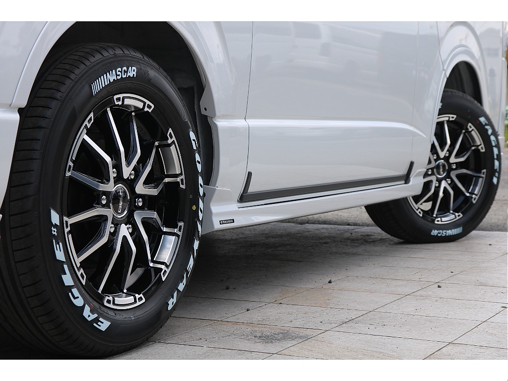 FLEX DELF06 17インチアルミ、グッドイヤー ナスカータイヤ！