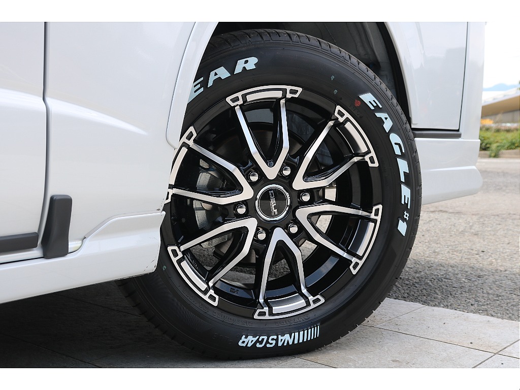 FLEX DELF06 17インチアルミ、グッドイヤー ナスカータイヤ！