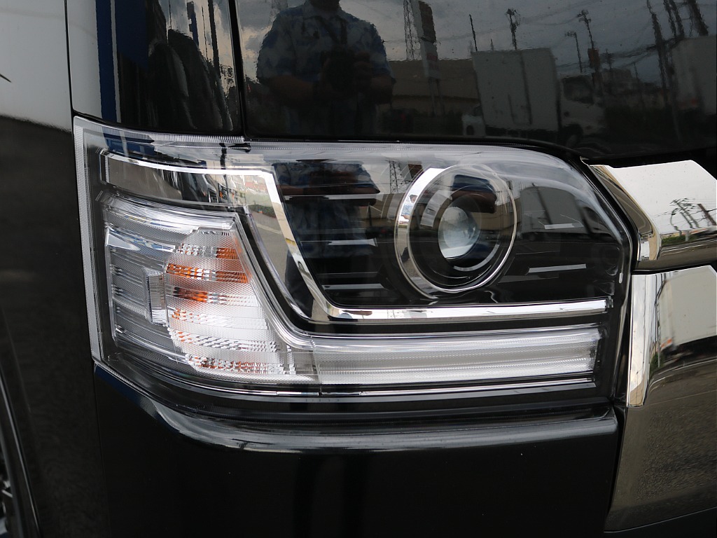 ＦＬＥＸグループは「すべての人に愛車を」をコンセプトに車種別に全国展開中！愛車と一緒に、ライフスタイルを充実させてもらいたいという思いで、ランクル仙台泉店では皆様のご要望になんでもお応えします♪