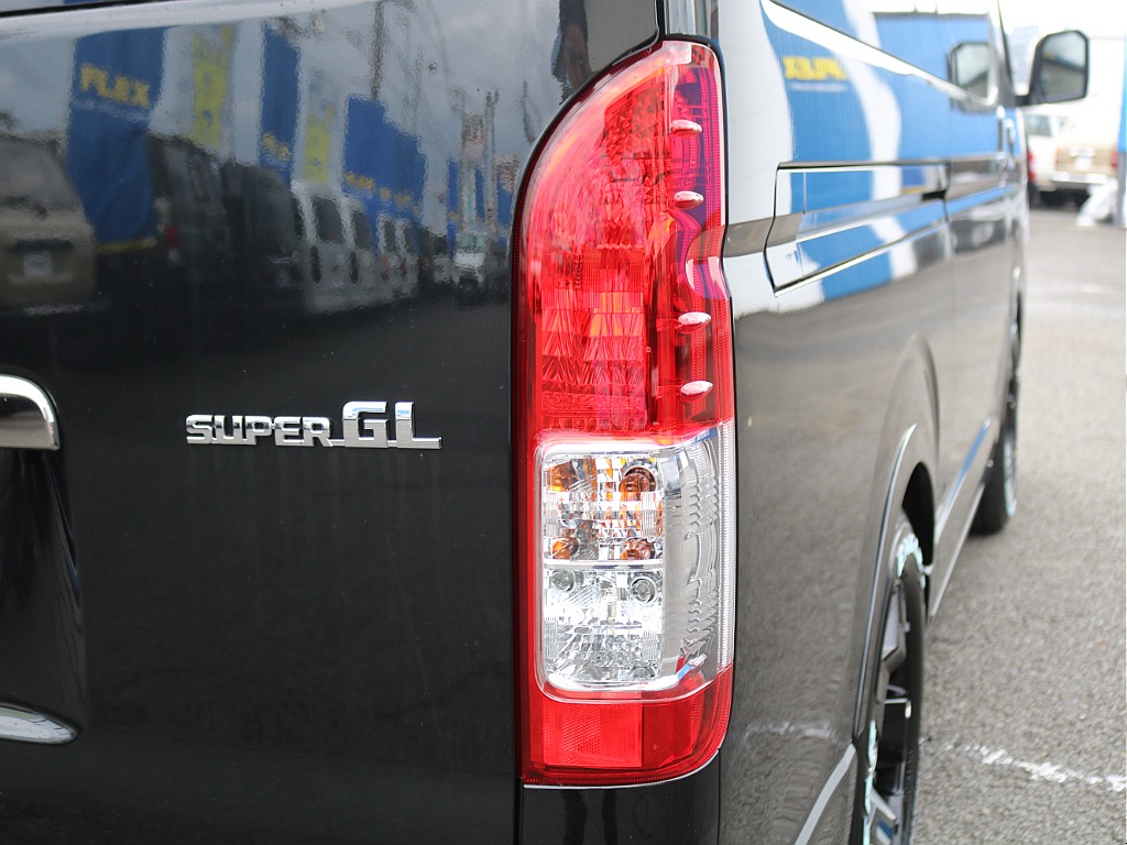 ＦＬＥＸグループは「すべての人に愛車を」をコンセプトに車種別に全国展開中！愛車と一緒に、ライフスタイルを充実させてもらいたいという思いで、ランクル仙台泉店では皆様のご要望になんでもお応えします♪