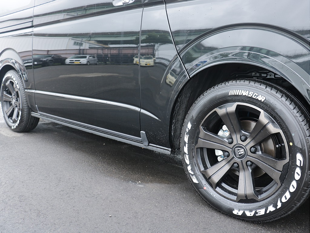 トヨタ ハイエースバン(32枚目)