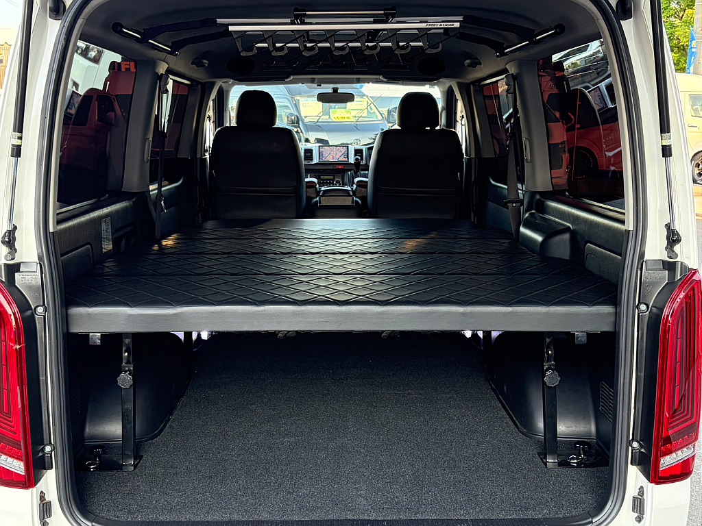 トヨタ&nbsp;レジアスエース&nbsp;5D3.0DTスーパーGLダークプライムL 4WD&nbsp;【FLEXエアロ】【WALD】&nbsp;北海道の詳細画像&nbsp;その11