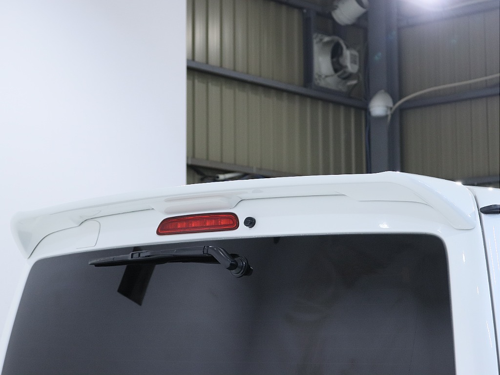 トヨタ&nbsp;レジアスエース&nbsp;5D3.0DTスーパーGLダークプライムL 4WD&nbsp;【FLEXエアロ】【WALD】&nbsp;北海道の詳細画像&nbsp;その7