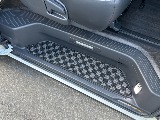ステップマットも装備！