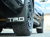 TRD製マッドフラップ付き！