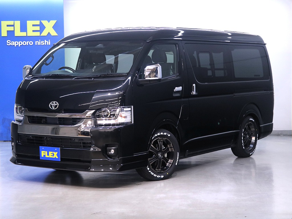 《5人乗り》☆希少☆広さが自慢の9型ガソリンワイドバン！車中泊可♪ベッドキット付き♪【天候対応大型屋内展示場】