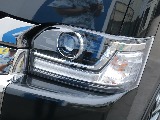 Bi-beam LEDヘッドランプ ロービーム・ハイビーム一体型の高輝度LED 夜間走行時の視認性・対向車などからの被視認性もアップ