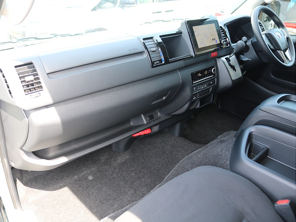 当店の在庫車は全て車輌検査専門会社である第三者機関（株）ＡＩＳ、日本自動車鑑定協会（ＪＡＡＡ）にて１台１台、必ず二重の車輌チェックを実施しております。修復歴有りの車の無断販売はいたしません。