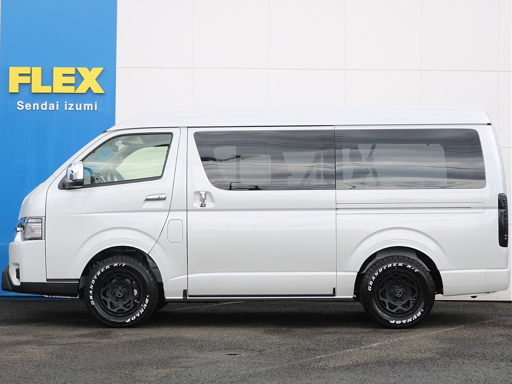 オフロードスタイルでキャンプやアウトドアシーンに大活躍です♪