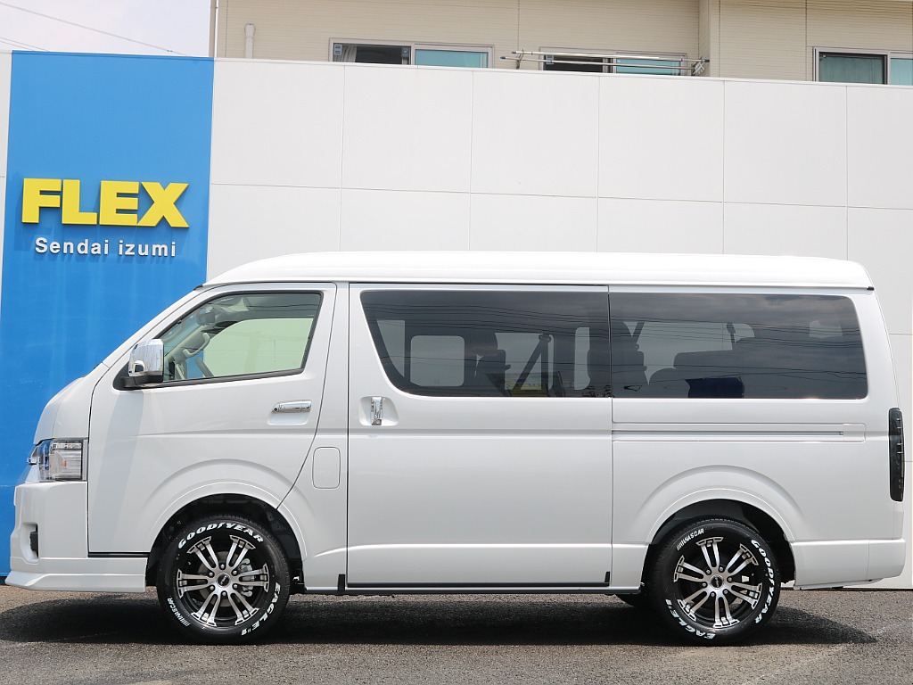ＦＬＥＸグループは「すべての人に愛車を」をコンセプトに車種別に全国展開中！愛車と一緒に、ライフスタイルを充実させてもらいたいという思いで、ランクル仙台泉店では皆様のご要望になんでもお応えします♪