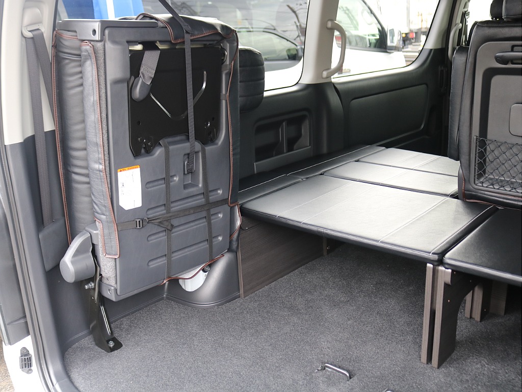 ＦＬＥＸグループは「すべての人に愛車を」をコンセプトに車種別に全国展開中！愛車と一緒に、ライフスタイルを充実させてもらいたいという思いで、ランクル仙台泉店では皆様のご要望になんでもお応えします♪