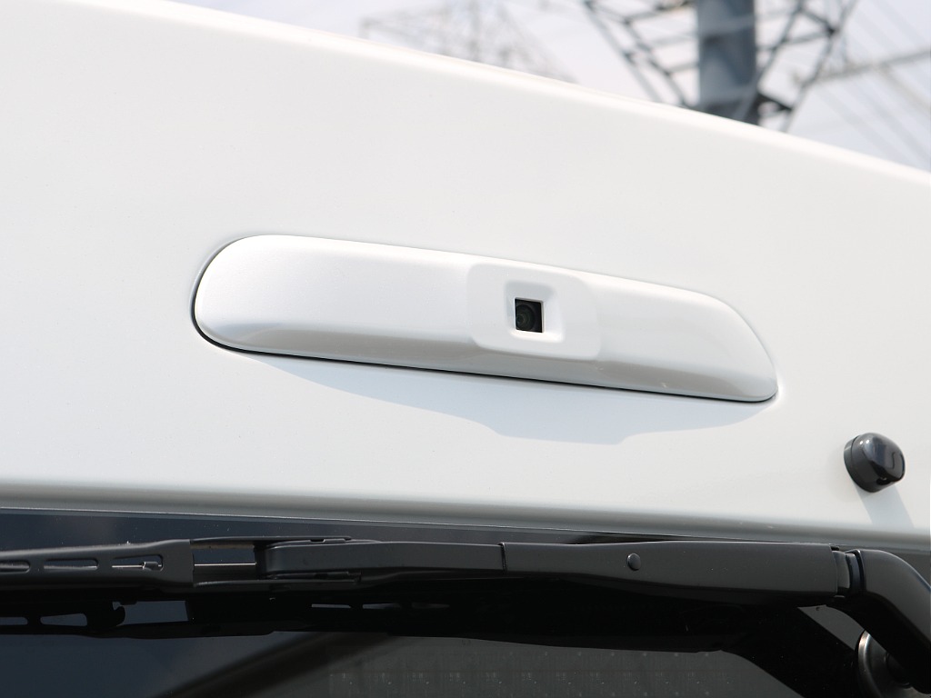 ＦＬＥＸグループは「すべての人に愛車を」をコンセプトに車種別に全国展開中！愛車と一緒に、ライフスタイルを充実させてもらいたいという思いで、ランクル仙台泉店では皆様のご要望になんでもお応えします♪