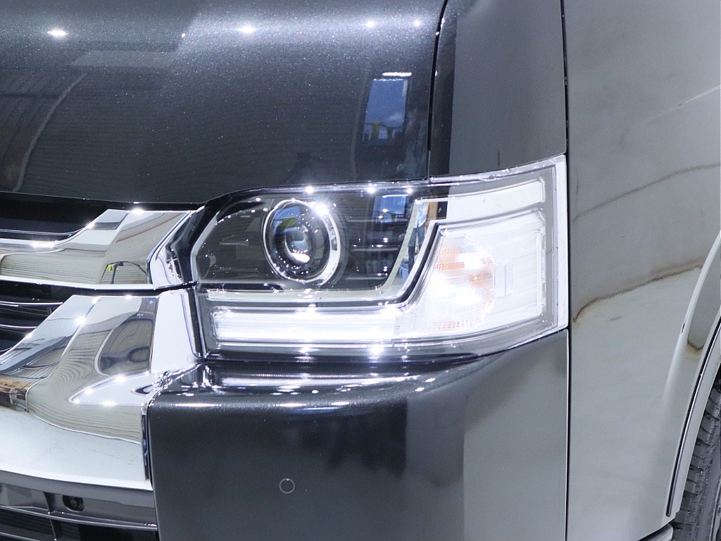 Bi-Beam　LEDヘッドライト付き！