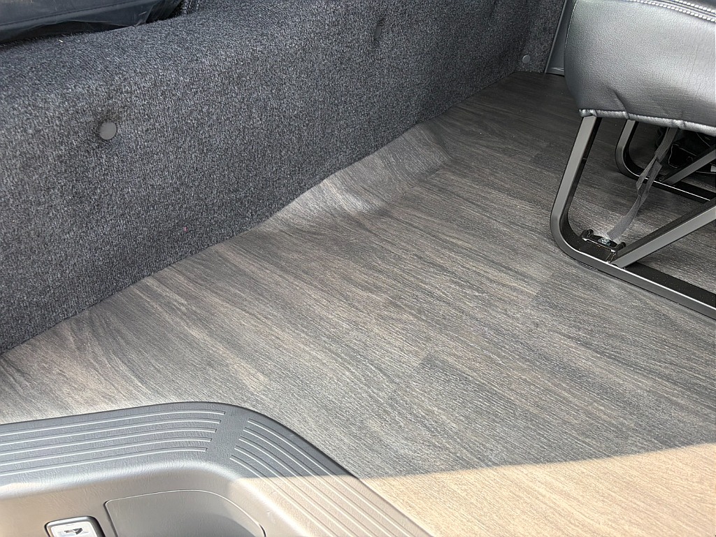 トヨタ&nbsp;ハイエース&nbsp;ワゴン2.7GLロング ミドルルーフ 4WD&nbsp;【StandardSeat】【smartbed】&nbsp;北海道の詳細画像&nbsp;その5