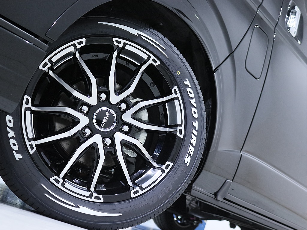 トヨタ&nbsp;ハイエース&nbsp;ワゴン2.7GLロング ミドルルーフ 4WD&nbsp;【Zerowagonベッド】【ローダウン】&nbsp;北海道の詳細画像&nbsp;その11