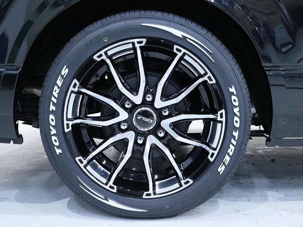 トヨタ&nbsp;ハイエース&nbsp;ワゴン2.7GLロング ミドルルーフ 4WD&nbsp;【Zerowagonベッド】【ローダウン】&nbsp;北海道の詳細画像&nbsp;その9