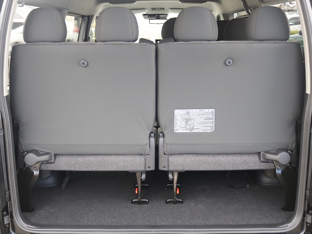 ＦＬＥＸグループは「すべての人に愛車を」をコンセプトに車種別に全国展開中！愛車と一緒に、ライフスタイルを充実させてもらいたいという思いで、ランクル仙台泉店では皆様のご要望になんでもお応えします♪
