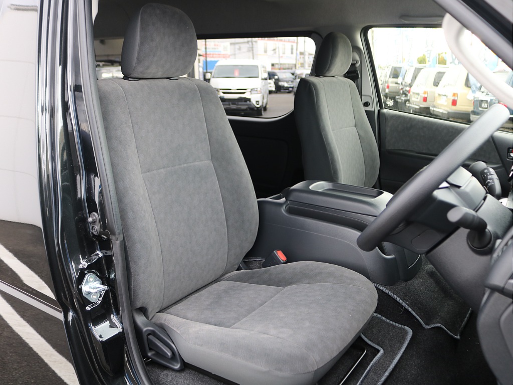 ＦＬＥＸグループは「すべての人に愛車を」をコンセプトに車種別に全国展開中！愛車と一緒に、ライフスタイルを充実させてもらいたいという思いで、ランクル仙台泉店では皆様のご要望になんでもお応えします♪