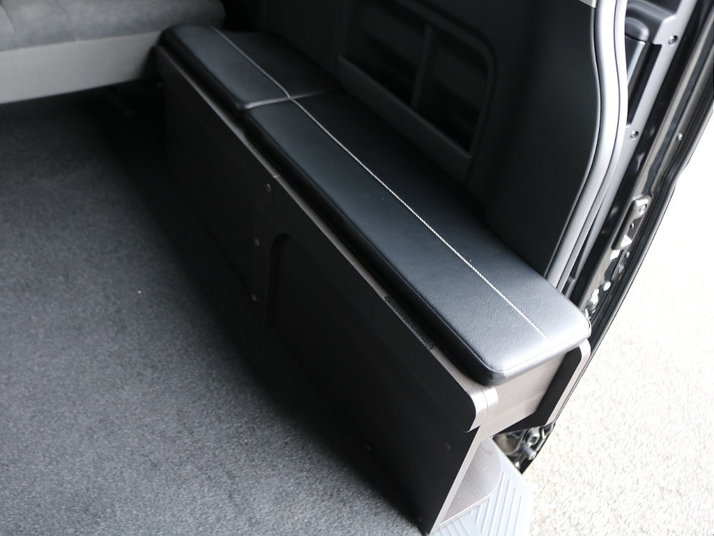 ＦＬＥＸグループは「すべての人に愛車を」をコンセプトに車種別に全国展開中！愛車と一緒に、ライフスタイルを充実させてもらいたいという思いで、ランクル仙台泉店では皆様のご要望になんでもお応えします♪