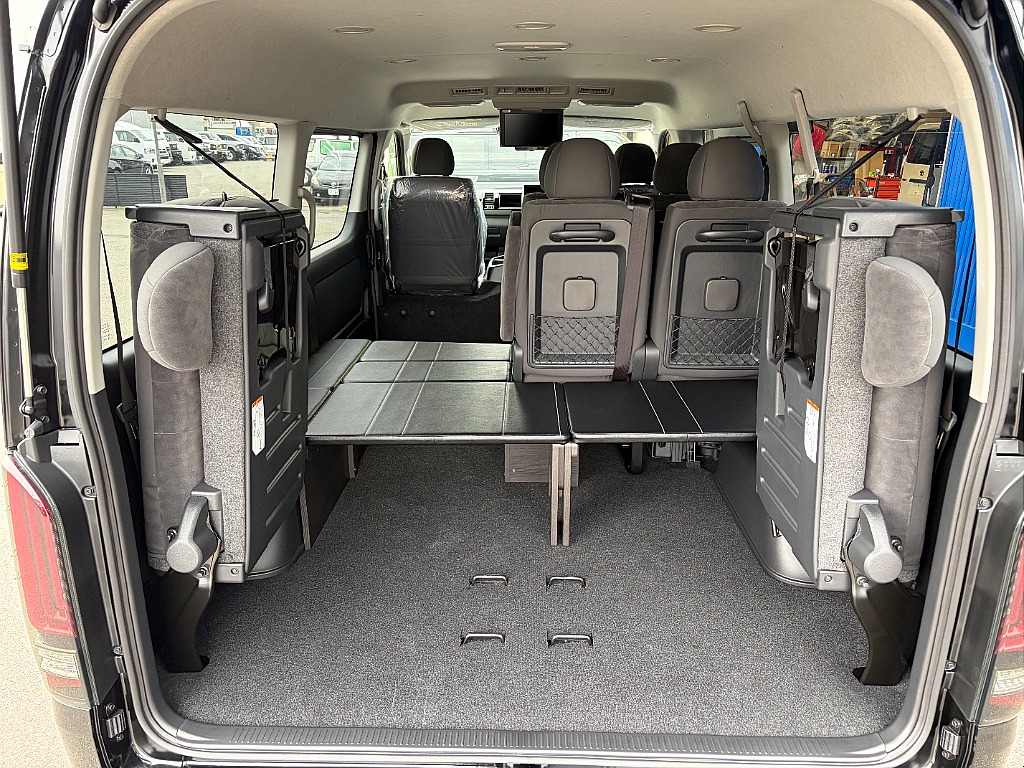 トヨタ&nbsp;ハイエース&nbsp;ワゴン2.7GLロング ミドルルーフ 4WD&nbsp;パーキングサポート FLEXフルエアロ&nbsp;石川県の詳細画像&nbsp;その11
