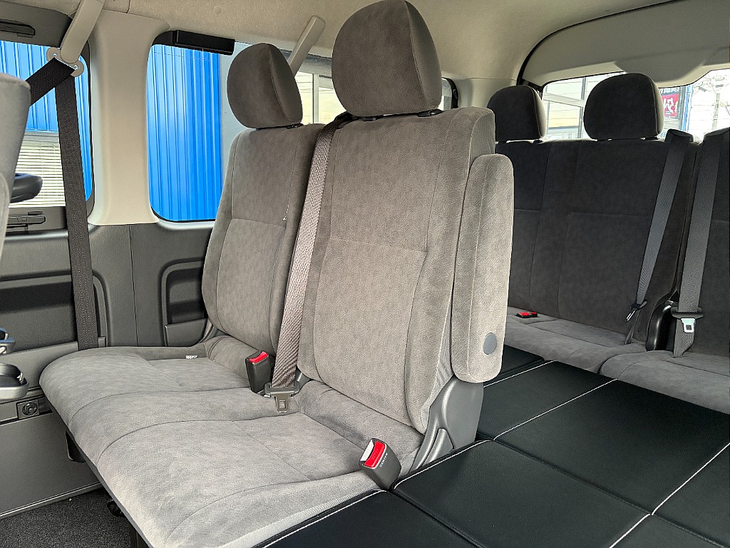 トヨタ&nbsp;ハイエース&nbsp;ワゴン2.7GLロング ミドルルーフ 4WD&nbsp;パーキングサポート FLEXフルエアロ&nbsp;石川県の詳細画像&nbsp;その8