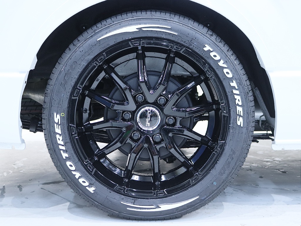 Ｄｅｌｆ０６　グロスブラック１８ｉｎ！
