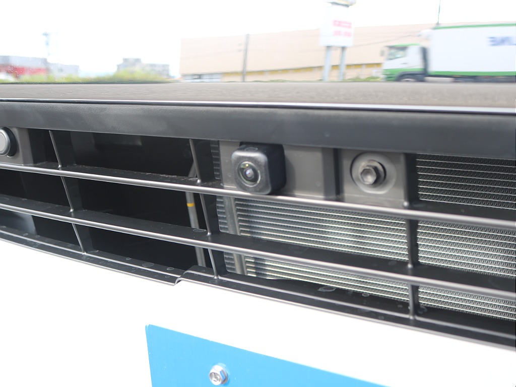 ＦＬＥＸグループは「すべての人に愛車を」をコンセプトに車種別に全国展開中！愛車と一緒に、ライフスタイルを充実させてもらいたいという思いで、ランクル仙台泉店では皆様のご要望になんでもお応えします♪