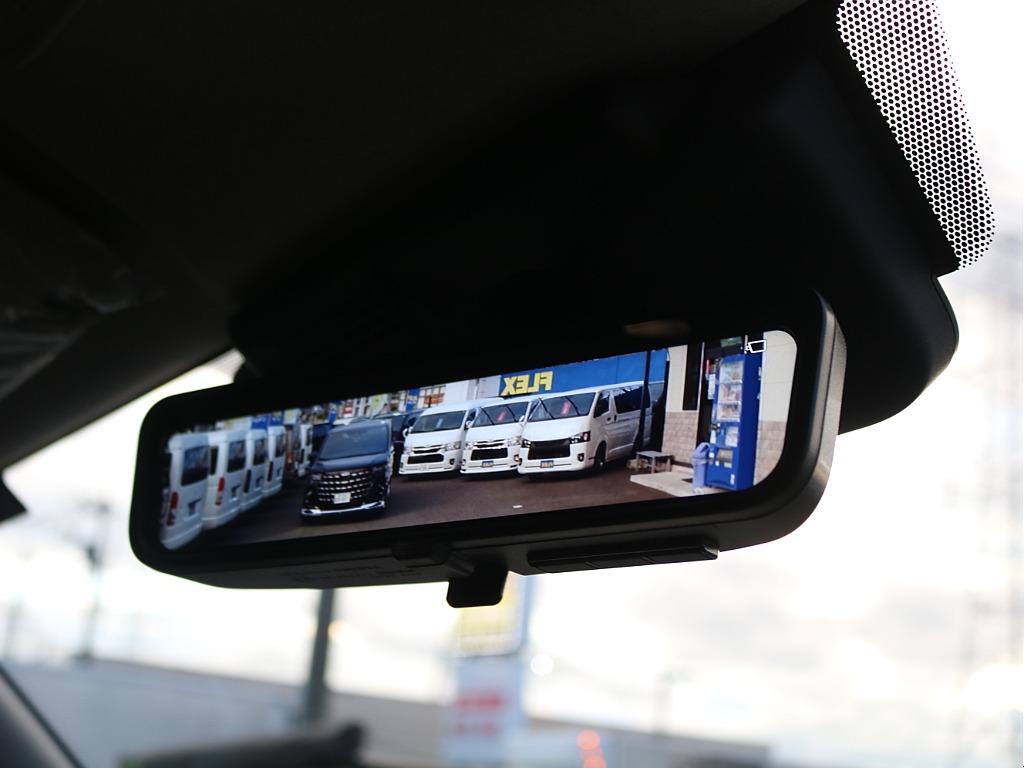 ＦＬＥＸグループは「すべての人に愛車を」をコンセプトに車種別に全国展開中！愛車と一緒に、ライフスタイルを充実させてもらいたいという思いで、ランクル仙台泉店では皆様のご要望になんでもお応えします♪