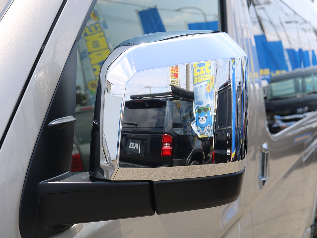 ＦＬＥＸグループは「すべての人に愛車を」をコンセプトに車種別に全国展開中！愛車と一緒に、ライフスタイルを充実させてもらいたいという思いで、ランクル仙台泉店では皆様のご要望になんでもお応えします♪