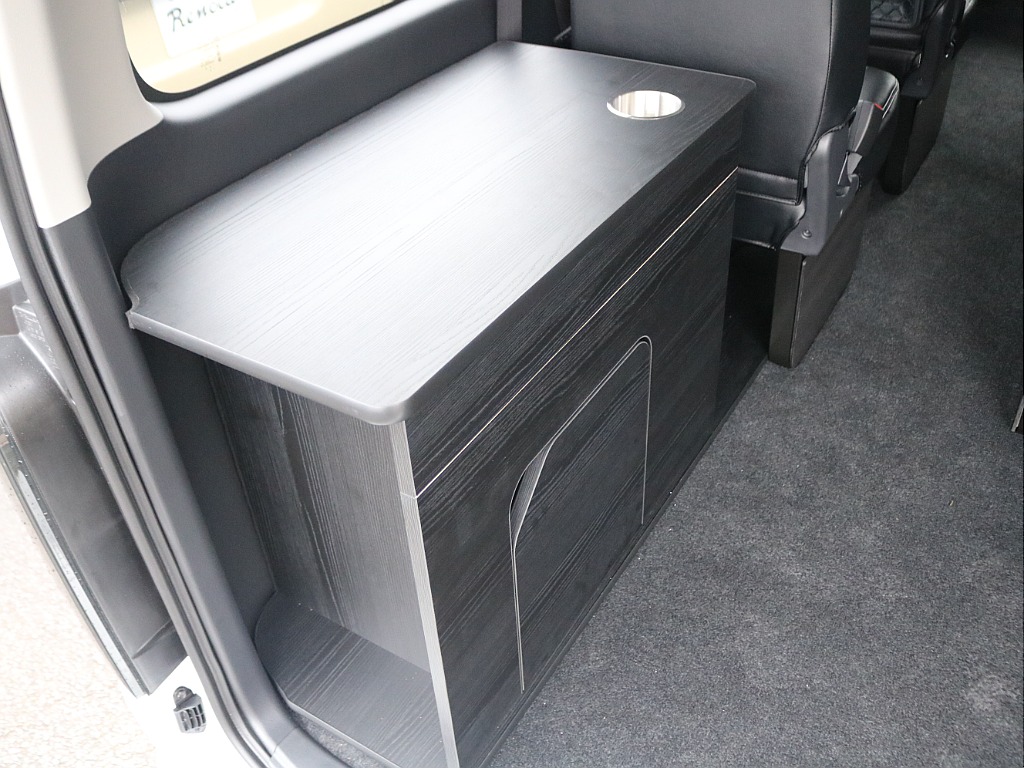 ＦＬＥＸグループは「すべての人に愛車を」をコンセプトに車種別に全国展開中！愛車と一緒に、ライフスタイルを充実させてもらいたいという思いで、ランクル仙台泉店では皆様のご要望になんでもお応えします♪