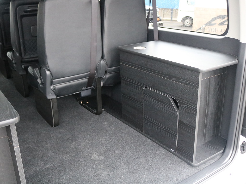 ＦＬＥＸグループは「すべての人に愛車を」をコンセプトに車種別に全国展開中！愛車と一緒に、ライフスタイルを充実させてもらいたいという思いで、ランクル仙台泉店では皆様のご要望になんでもお応えします♪