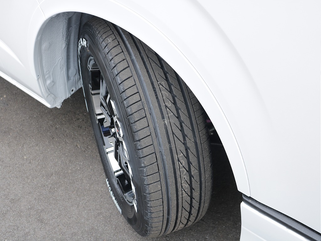 トヨタ&nbsp;ハイエースバン&nbsp;4ドアバン2.8DT DXワイドSロングHRGL4WD&nbsp;ローダウン・ベッドキット&nbsp;宮城県の詳細画像&nbsp;その11